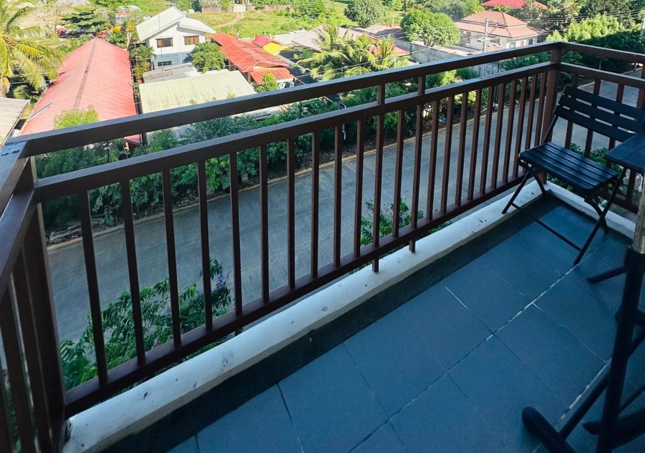 Palawan Staycation With A Balcony, Free Pool, Underground River, Honda Bay, With Car Rental - B2 6Diamond Puerto Princesa Екстер'єр фото
