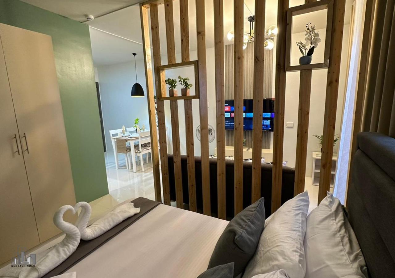 Palawan Staycation With A Balcony, Free Pool, Underground River, Honda Bay, With Car Rental - B2 6Diamond Puerto Princesa Екстер'єр фото